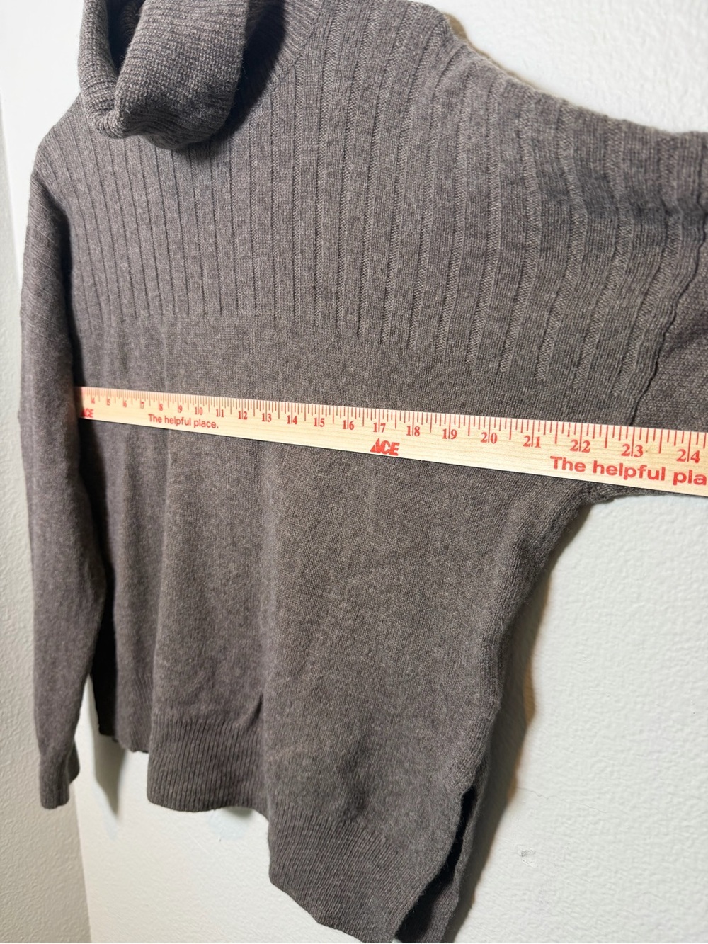 Madewell Hickory Wool Blend Turtleneck Sweater Size Medium - Picture 10 of 11